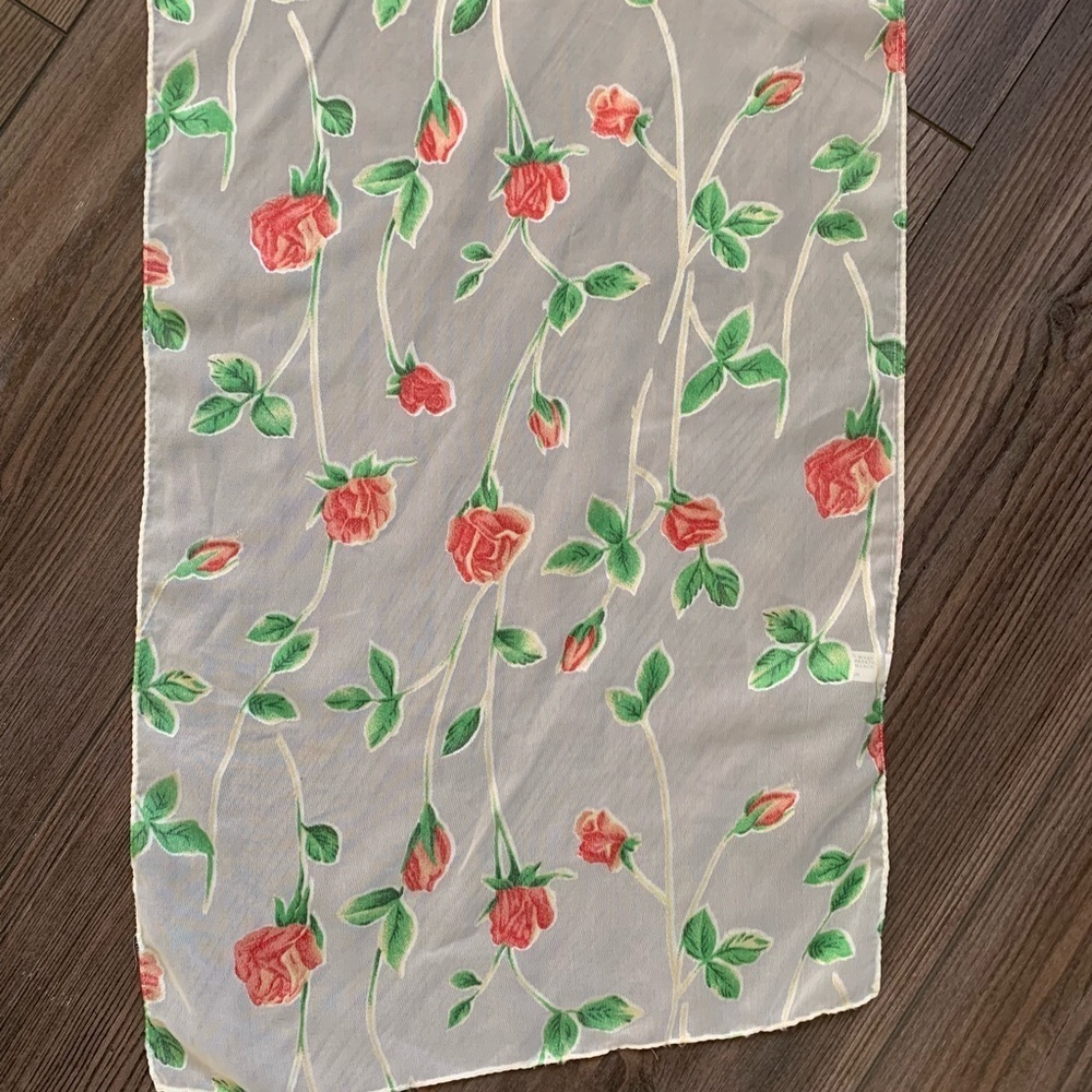 Floral Print Scarf with Red and Green Accents - Picture 5 of 6